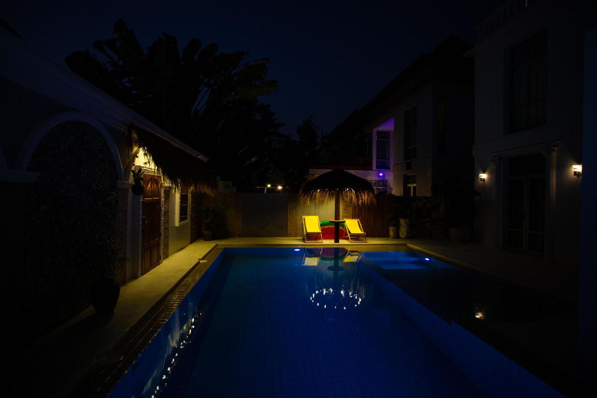 Nagawari Art Maldives Pattaya Villa Na Chom Thian Eksteriør bilde